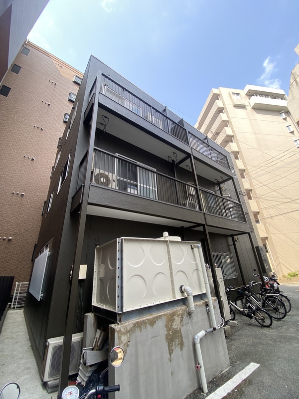 外壁 3