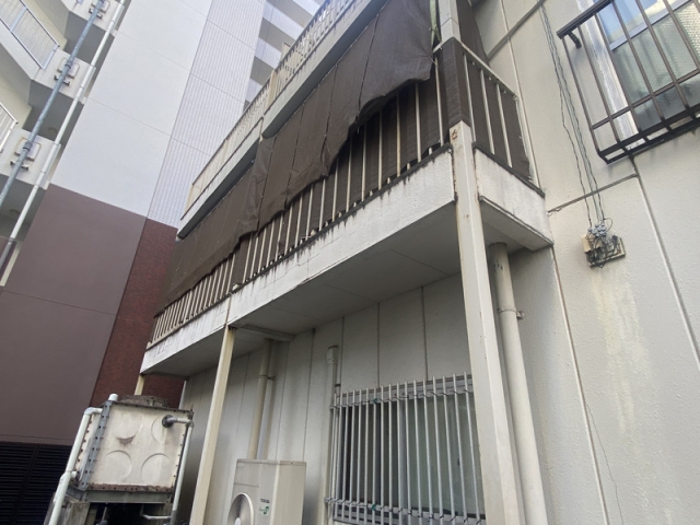 外壁 4