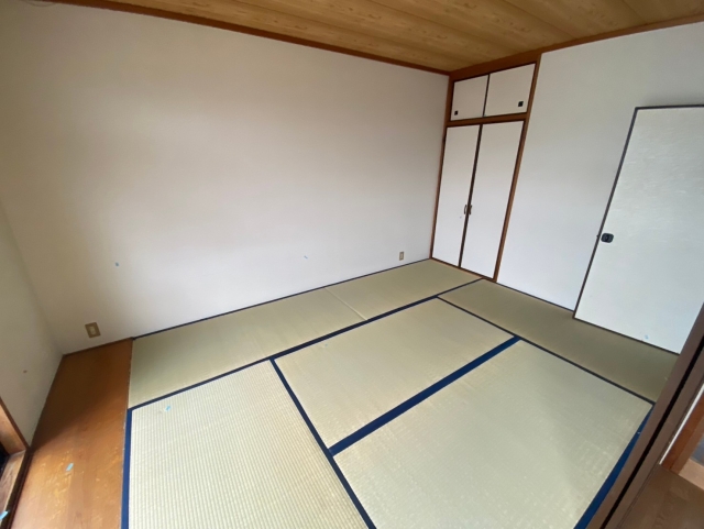 居室 1
