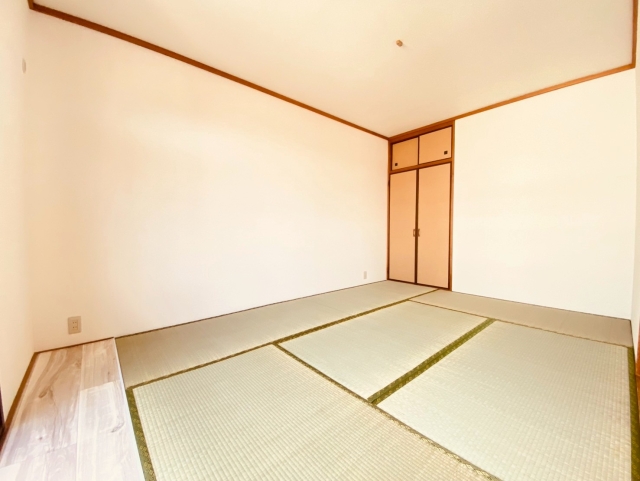 居室 1